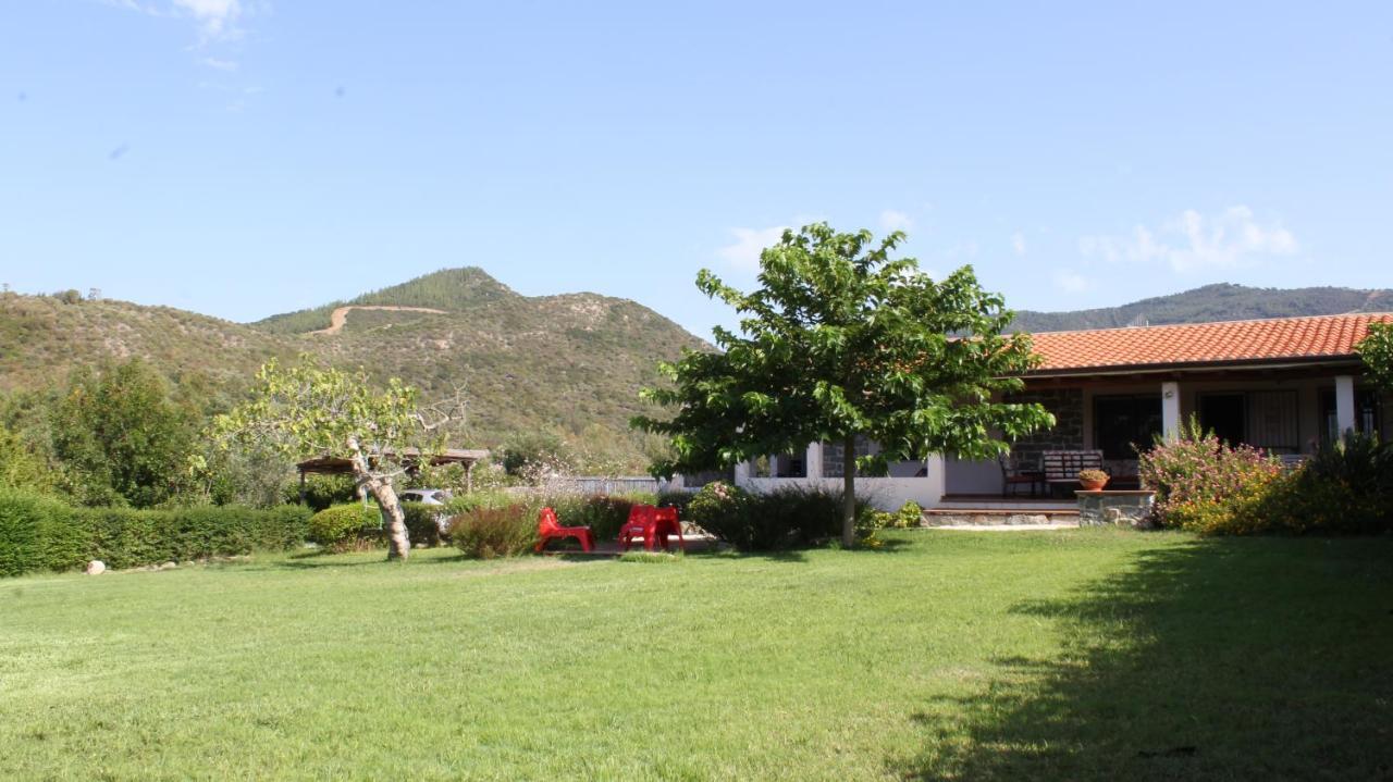 Countryside Villa In Sardinia Triei Екстериор снимка